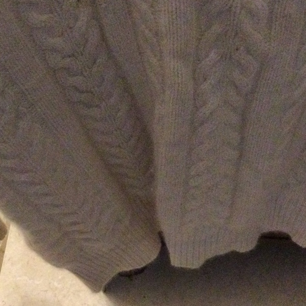 Neiman Marcus cashmere sweater - Picture 5 of 9